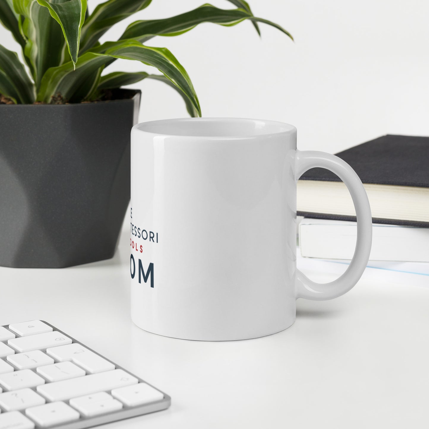 Apple Mom White glossy mug